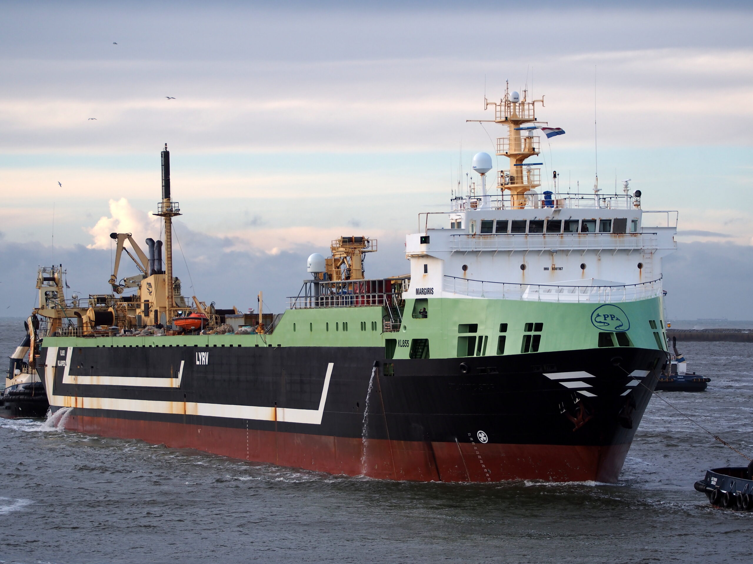 Damen Marine Components delivers nozzles to super trawler modification proje